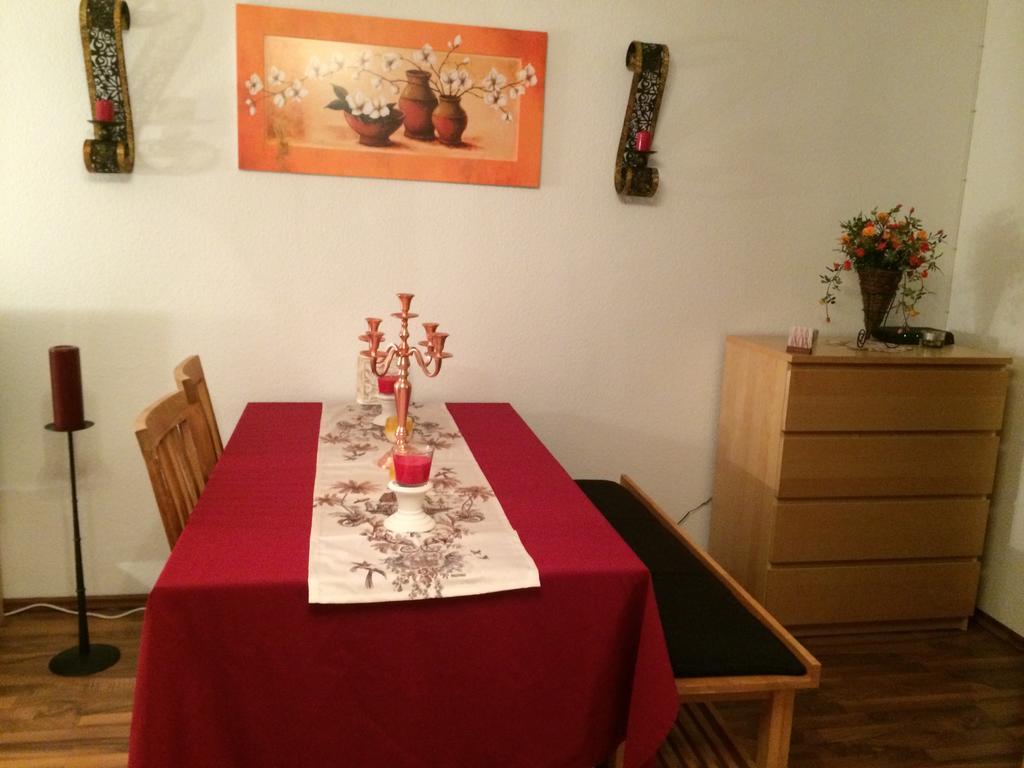 2Places Side Lorrach Room photo